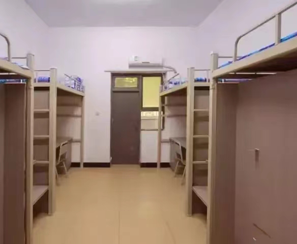 食宿条件